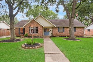 18407 Point Lookout Drive, Houston, TX 77058