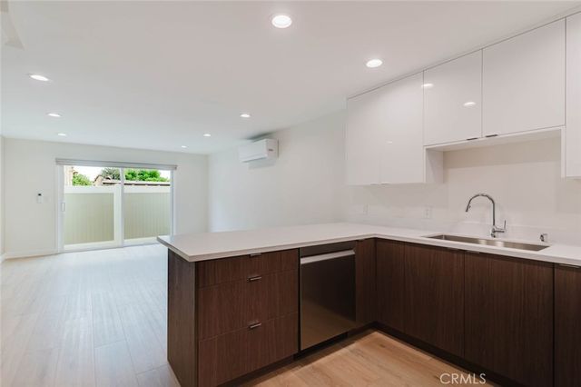 3406 Garden Avenue 4, Los Angeles, CA 90039