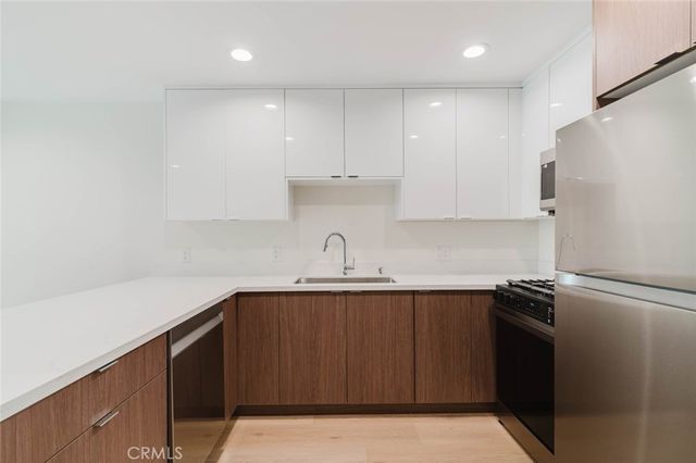 3406 Garden Avenue 4, Los Angeles, CA 90039