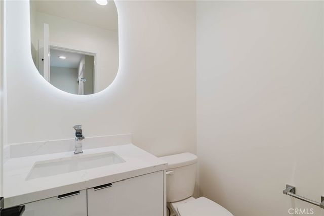 3406 Garden Avenue 4, Los Angeles, CA 90039