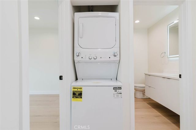 3406 Garden Avenue 4, Los Angeles, CA 90039