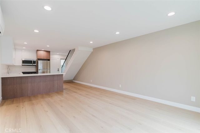 3406 Garden Avenue 4, Los Angeles, CA 90039