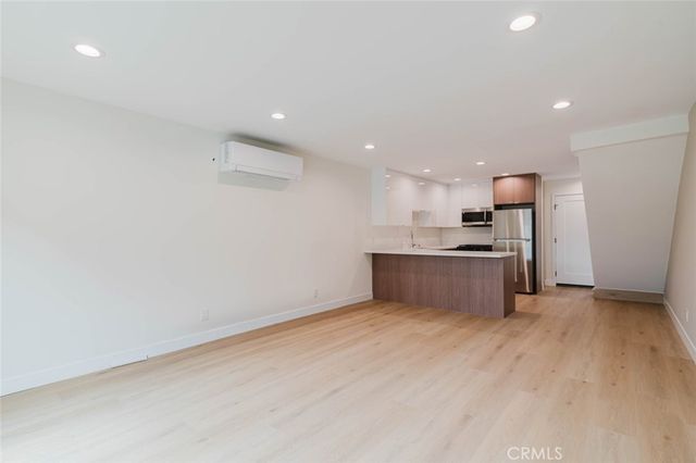 3406 Garden Avenue 4, Los Angeles, CA 90039