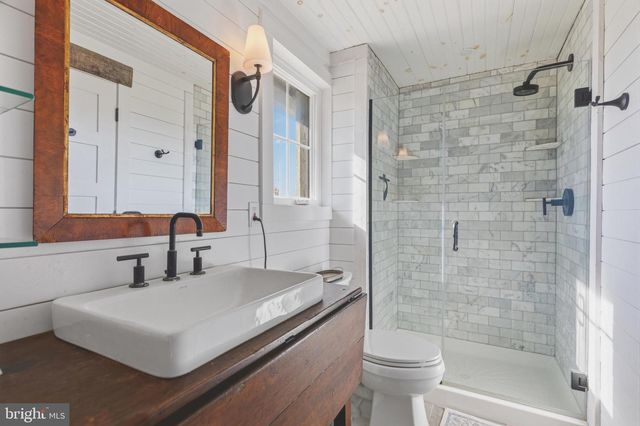 37370 ALLDER SCHOOL RD, Purcellville, VA 20132