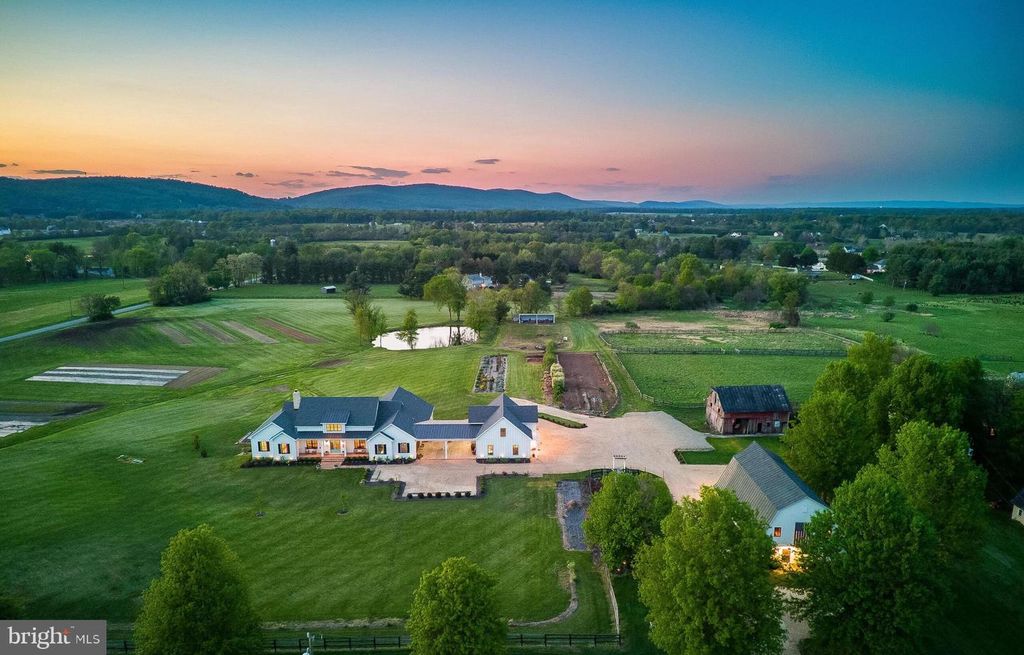 37370 ALLDER SCHOOL RD, Purcellville, VA 20132