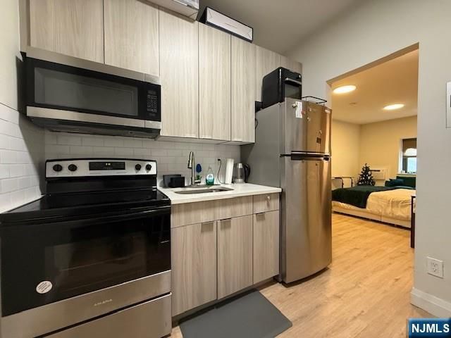 95 Orient Way 1H, Rutherford, NJ 07070