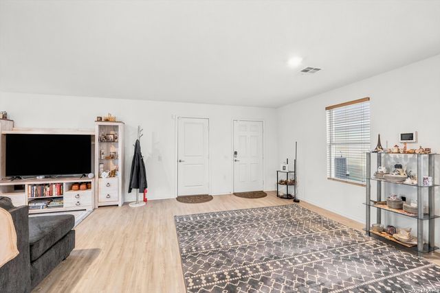 502 Primrose, San Antonio, TX 78227