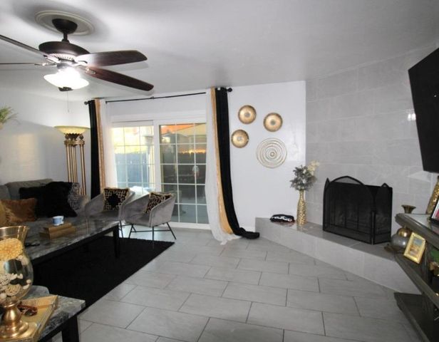 3662 N Angus Street, Fresno, CA 93726