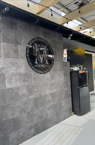 3662 N Angus Street, Fresno, CA 93726