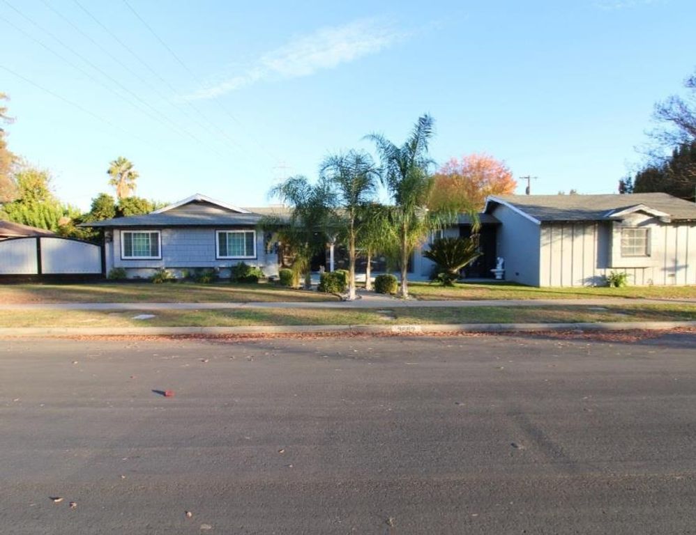 Image 1 of property listing at 3662 N Angus Street, Fresno, CA 93726