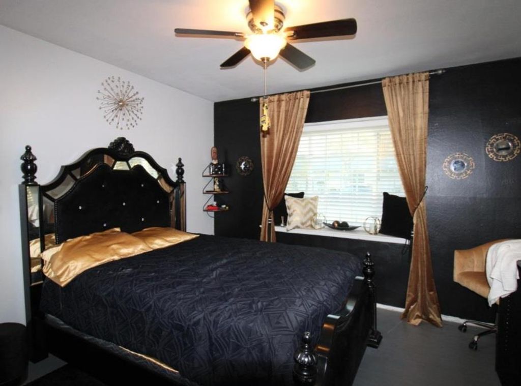 Image 13 of property listing at 3662 N Angus Street, Fresno, CA 93726