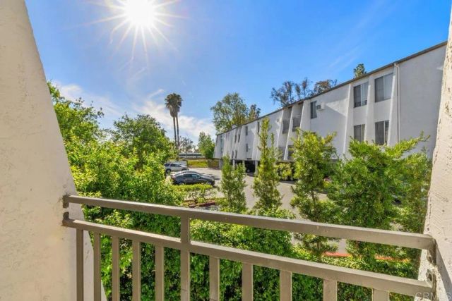 7506 Parkway Drive 201, La Mesa, CA 91942