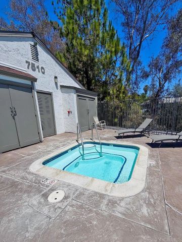 7506 Parkway Drive 201, La Mesa, CA 91942