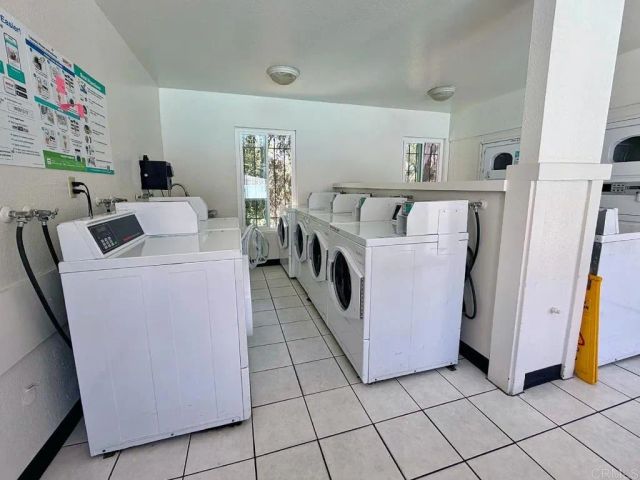 7506 Parkway Drive 201, La Mesa, CA 91942
