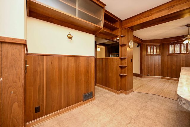 60 E King Street, Winona, MN 55987