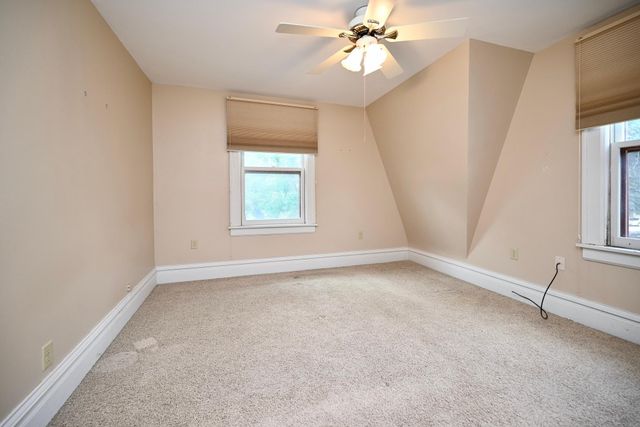 60 E King Street, Winona, MN 55987