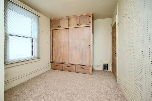 60 E King Street, Winona, MN 55987