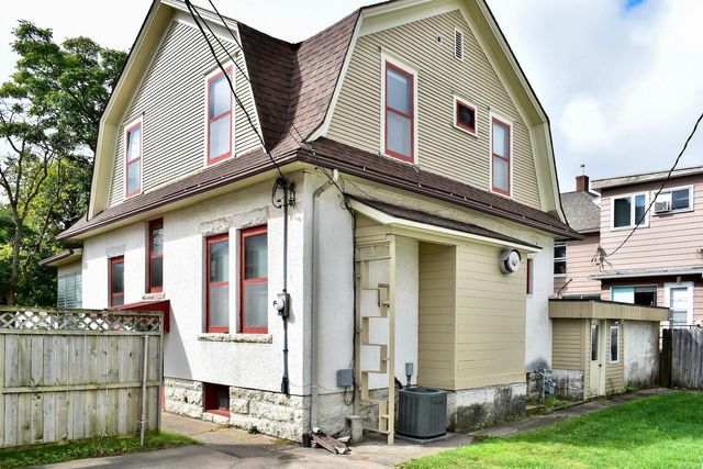 60 E King Street, Winona, MN 55987