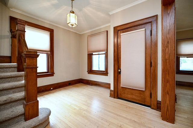 60 E King Street, Winona, MN 55987