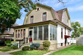 60 E King Street, Winona, MN 55987