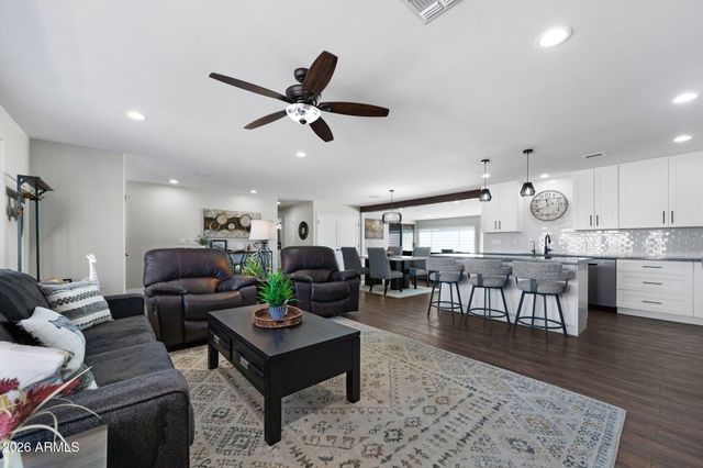 1007 LEISURE WORLD --, Mesa, AZ 85206