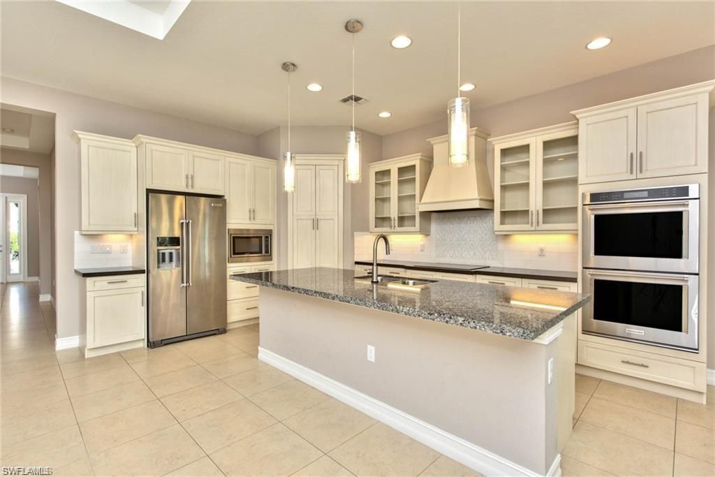 9336 Woodhurst DR, NAPLES, FL 34120 — photo 4