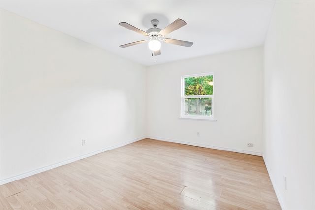 5202 Longhorn Trail, Garland, TX 75043