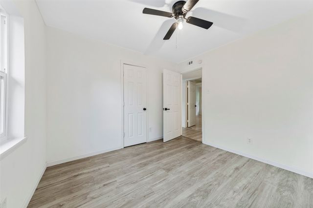 5202 Longhorn Trail, Garland, TX 75043