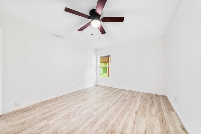 5202 Longhorn Trail, Garland, TX 75043