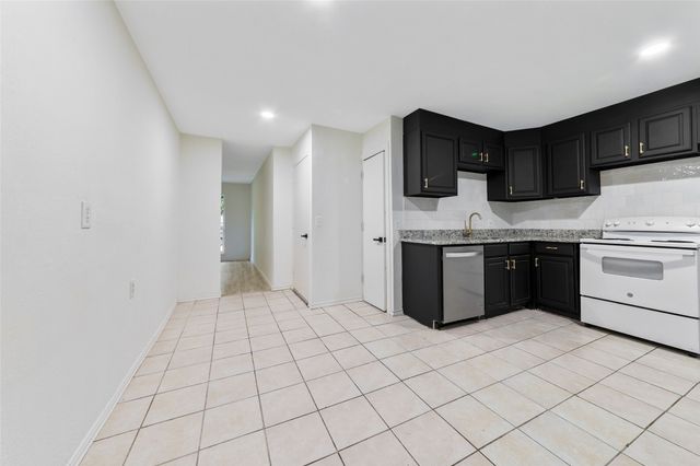 5202 Longhorn Trail, Garland, TX 75043