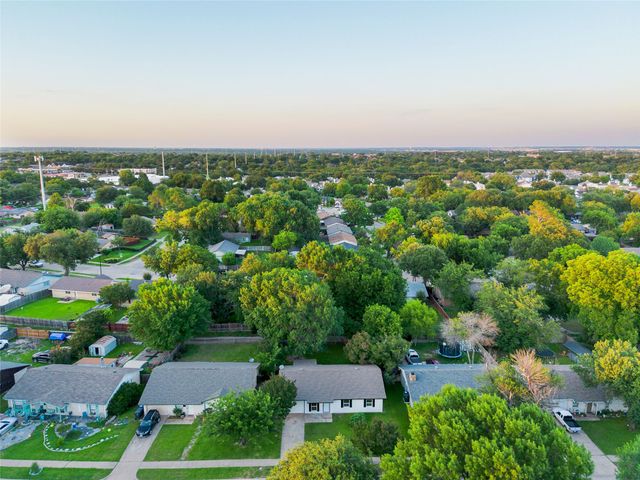 5202 Longhorn Trail, Garland, TX 75043