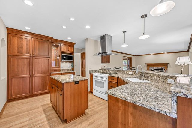 4605 Shagbark LANE, Brookfield, WI 53005