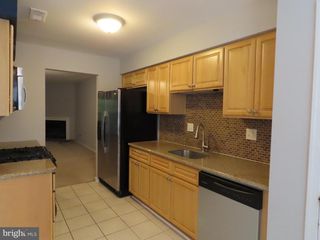 16 FAIR OAKS CT, Newtown, PA 18940