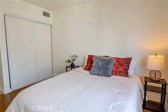 5460 White Oak K301, Encino (los Angeles), CA 91316