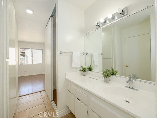 5460 White Oak K301, Encino (los Angeles), CA 91316