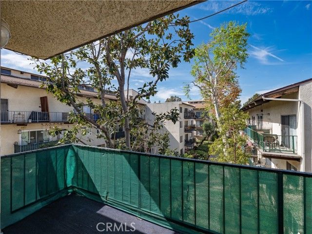 5460 White Oak K301, Encino (los Angeles), CA 91316