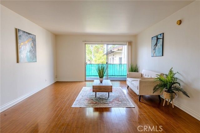 5460 White Oak K301, Encino (los Angeles), CA 91316