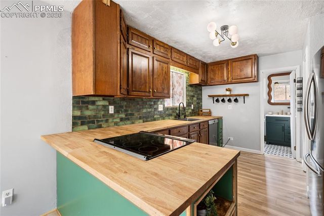 5060 County Road 1, Cripple Creek, CO 80813