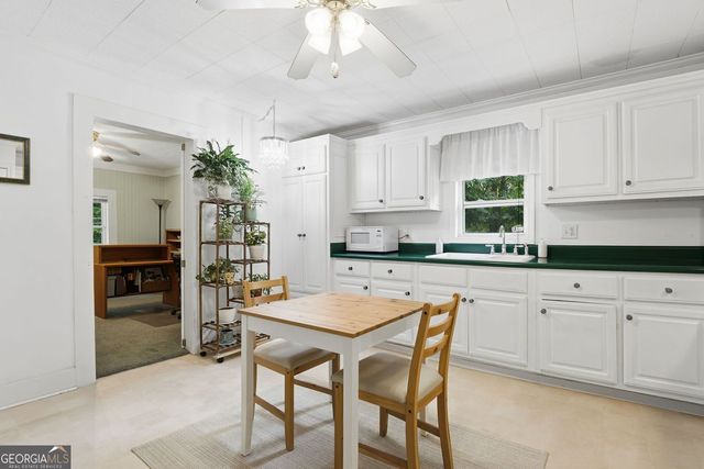 181 Cedar Creek Road, Cartersville, GA 30121