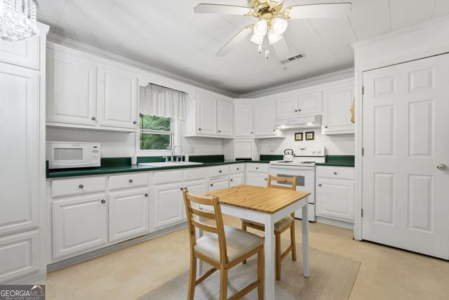 181 Cedar Creek Road, Cartersville, GA 30121