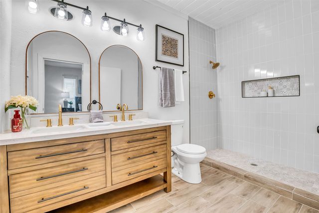 3518 W Rochelle Road, Irving, TX 75062