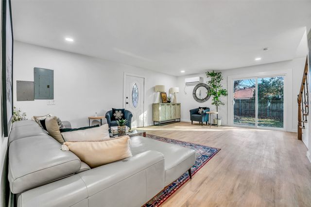 3518 W Rochelle Road, Irving, TX 75062