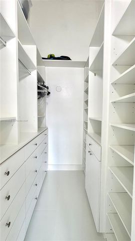 10271 Oleander Ct, Pembroke Pines, FL 33026