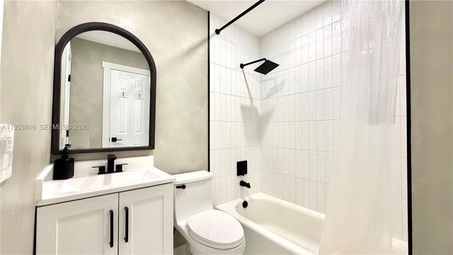 10271 Oleander Ct, Pembroke Pines, FL 33026