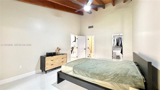 10271 Oleander Ct, Pembroke Pines, FL 33026