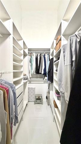 10271 Oleander Ct, Pembroke Pines, FL 33026