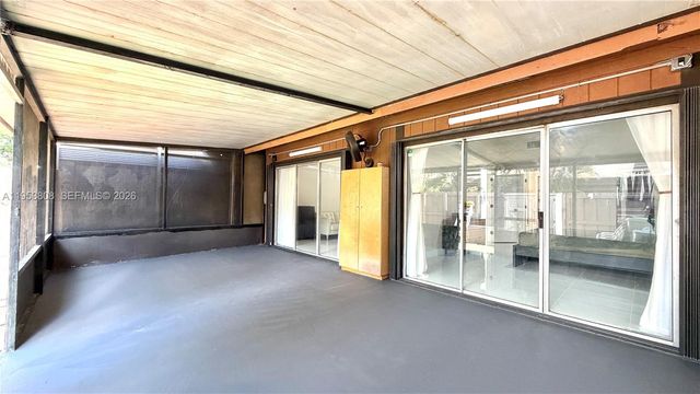 10271 Oleander Ct, Pembroke Pines, FL 33026