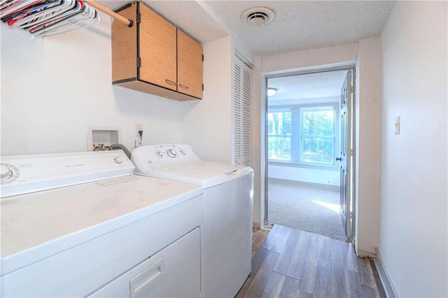 6500 Metcalf Avenue, Mission, KS 66202