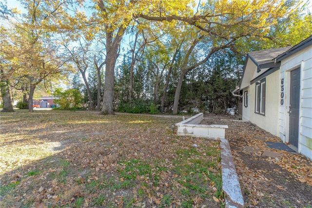6500 Metcalf Avenue, Mission, KS 66202