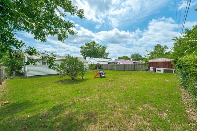 1713 S Drollinger, Wichita, KS 67218